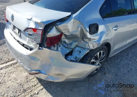 2014 Volkswagen Jetta 1.8T Se from USA, damaged, VIN 3VWD17AJ4EM283387